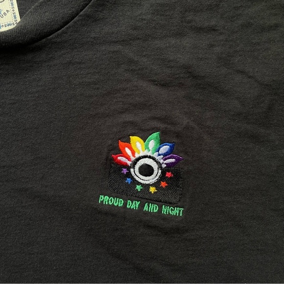 Vintage Single Stitch Made in USA Proud Day and Night Pride Black T-Shirt Large - Picture 8 of 8